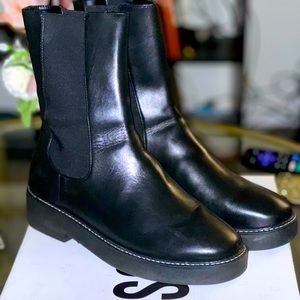 Schutz Kasey Leather Chelsea Boots